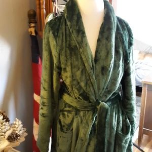Blue Star Clothing Co men's robe NWOT.